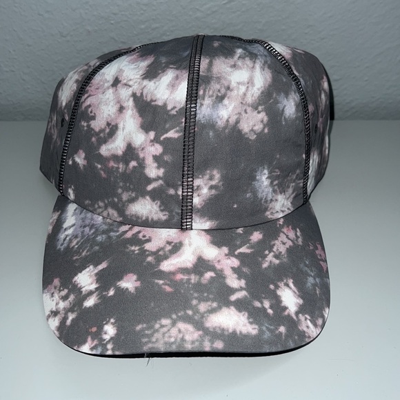 Baller Hat *Soft IIBM ONE SIZE. Grey, pink, & white tie dye hat Lululemon - Picture 4 of 8